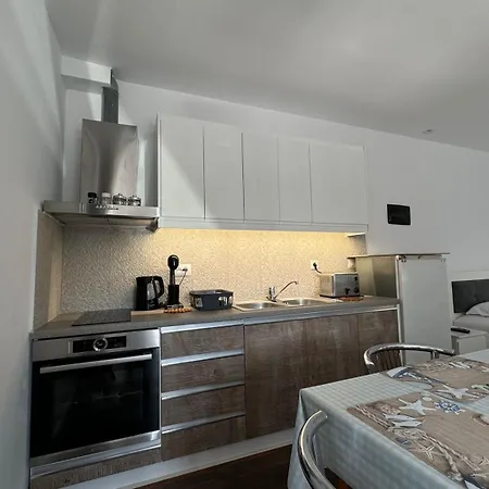 Sulozeqi Apartments Ksamil Exterior foto